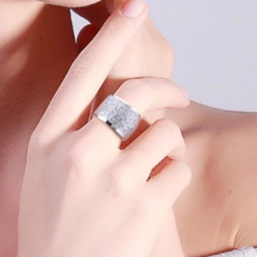 ✨✨NEW✨ 316 L Steeling Steel Band Ring✨✨ - Picture 2 of 3